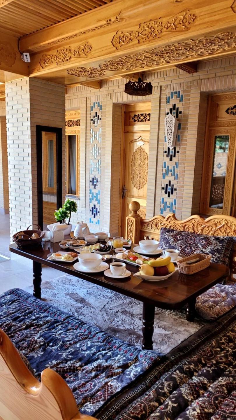 Hanifa Boutique Samarkand Exteriör bild